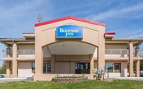 Howard Johnson Inn Marietta 2*